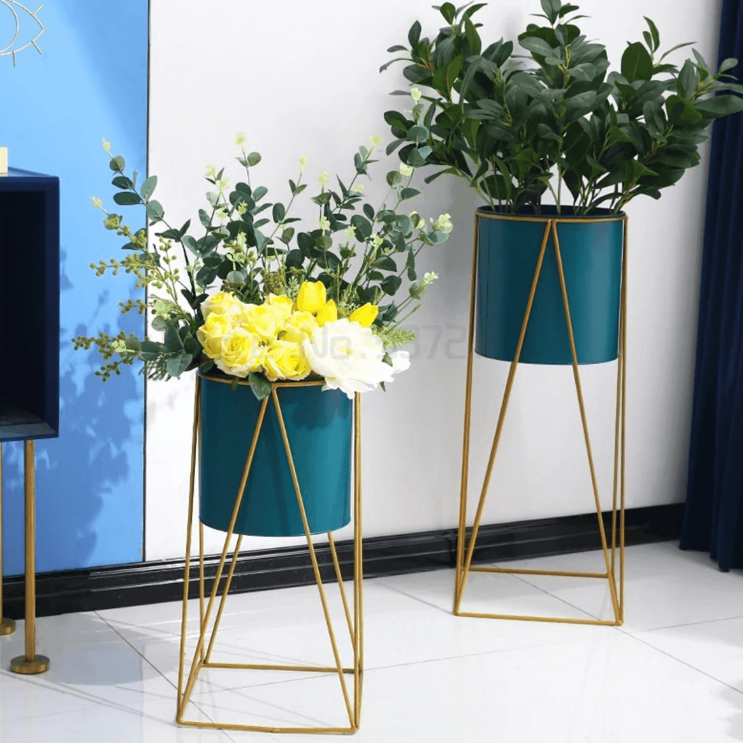 Porta Macetero Pedestal Maceta Plantas Verde Dorado Mediano - Fliperex