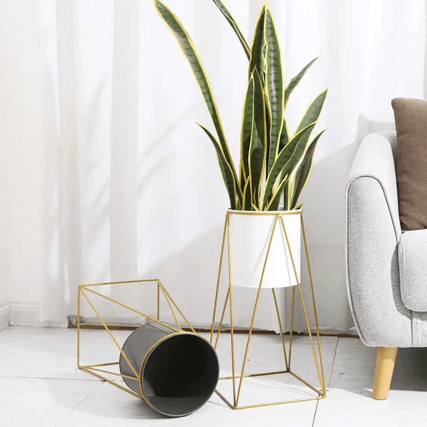 Porta Macetero Pedestal Maceta Plantas Blanco Dorado Mediano - Fliperex