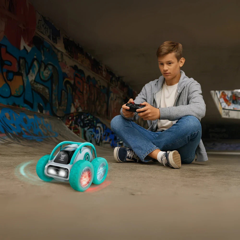 Auto a Control Remoto Acrobatico 360 Grados de Rotacion