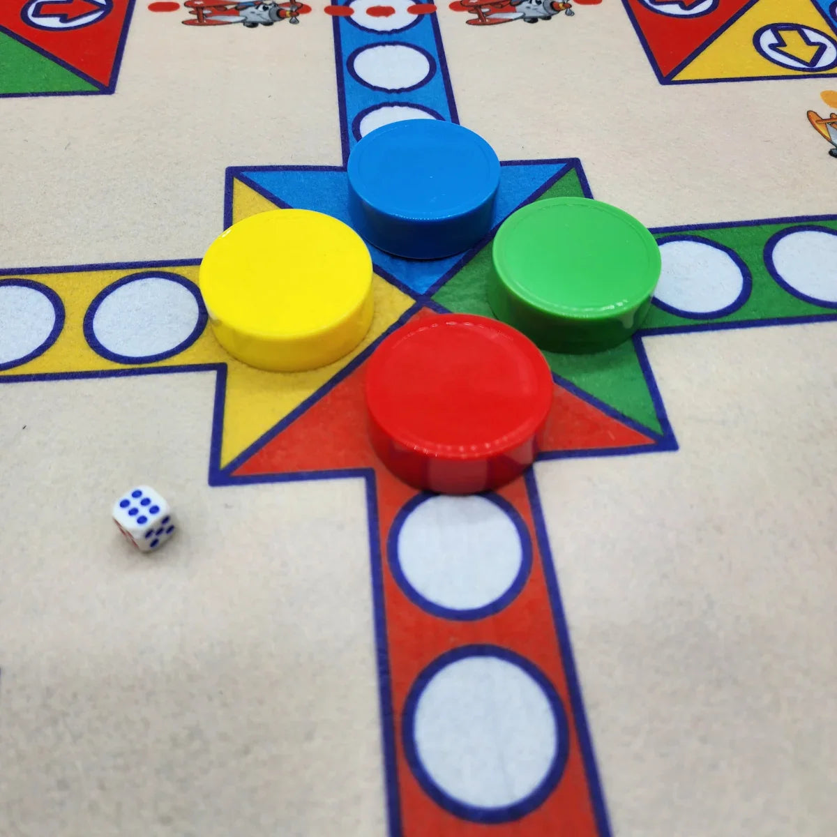 Juego Ludo y Serpientes y Escaleras Alfombra De Entretencion