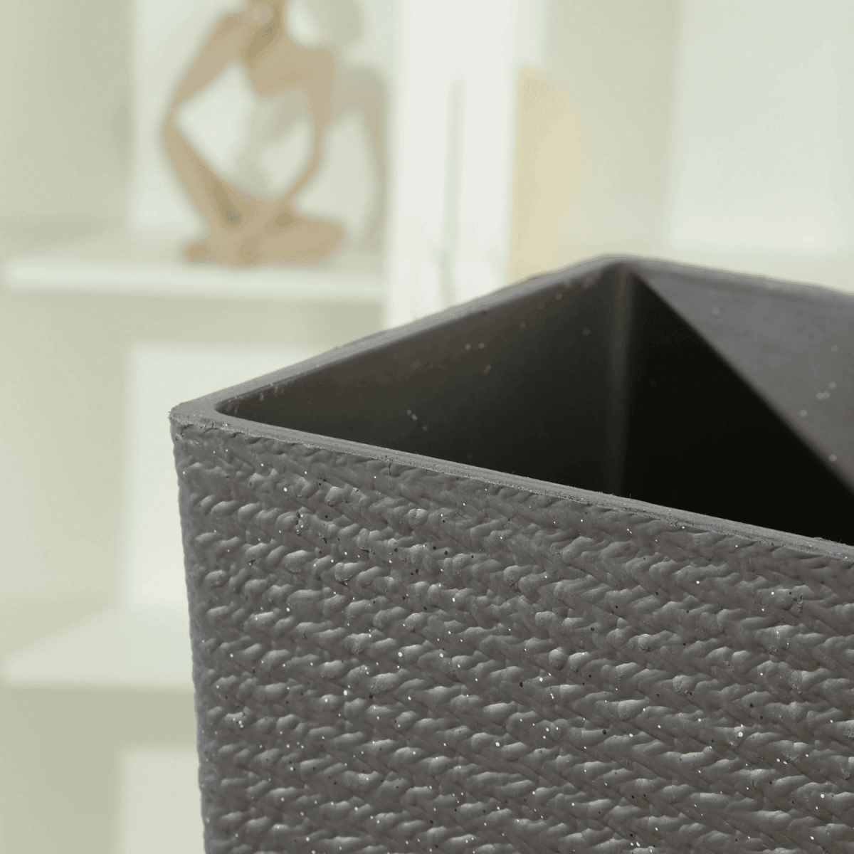 Macetero Plastico Alargado Premium Base Cuadrada Conica - Fliperex