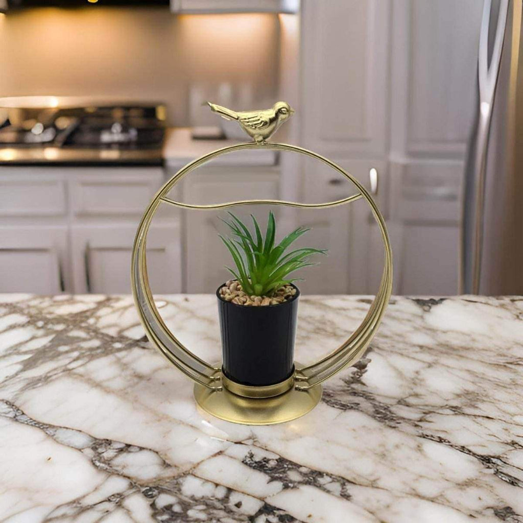 Figura Decorativa Candelabro Pajarito Dorado Con Mini Planta - Fliperex
