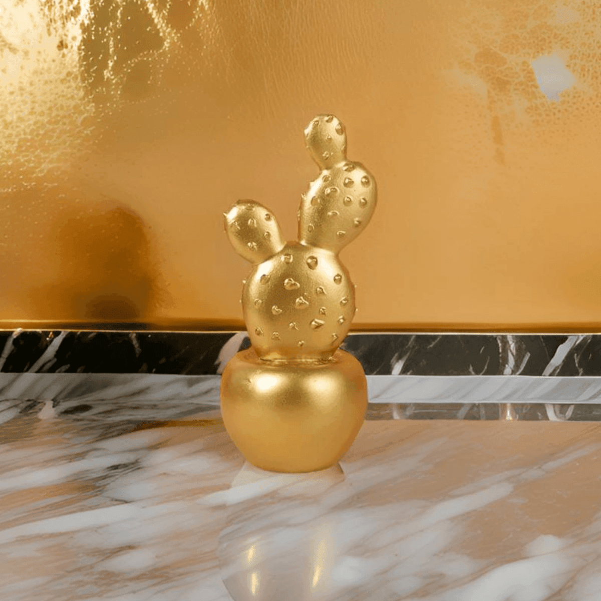 Adorno Cactus De Resina Dorado Decoracion Mesa Oficina D1 - Fliperex