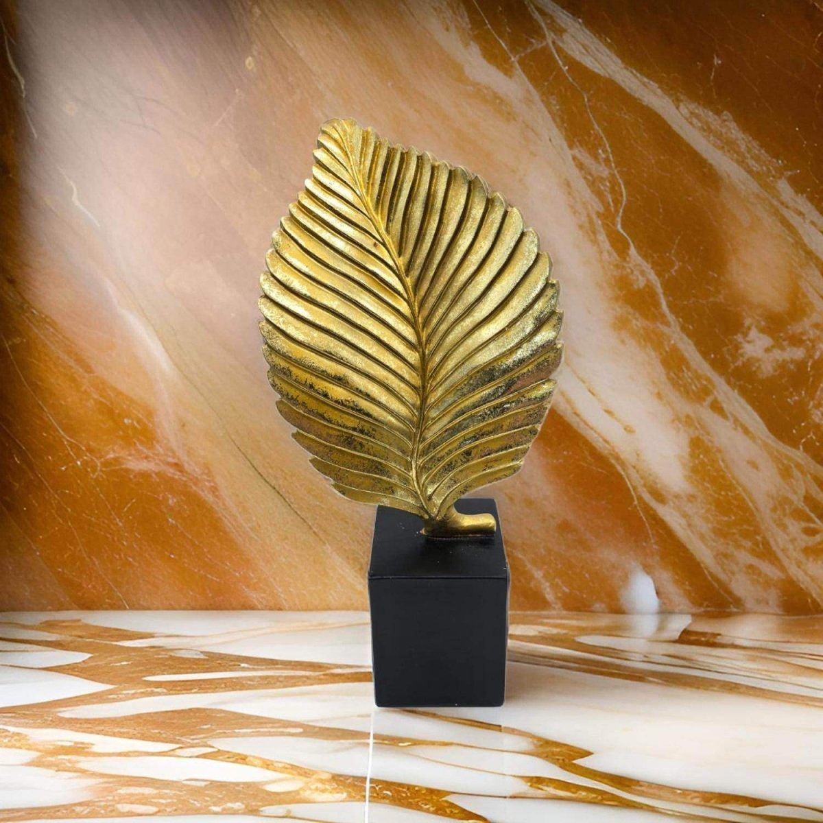 Figura Adorno De Hoja Dorada Decorativa En Resina Moderna M - Fliperex