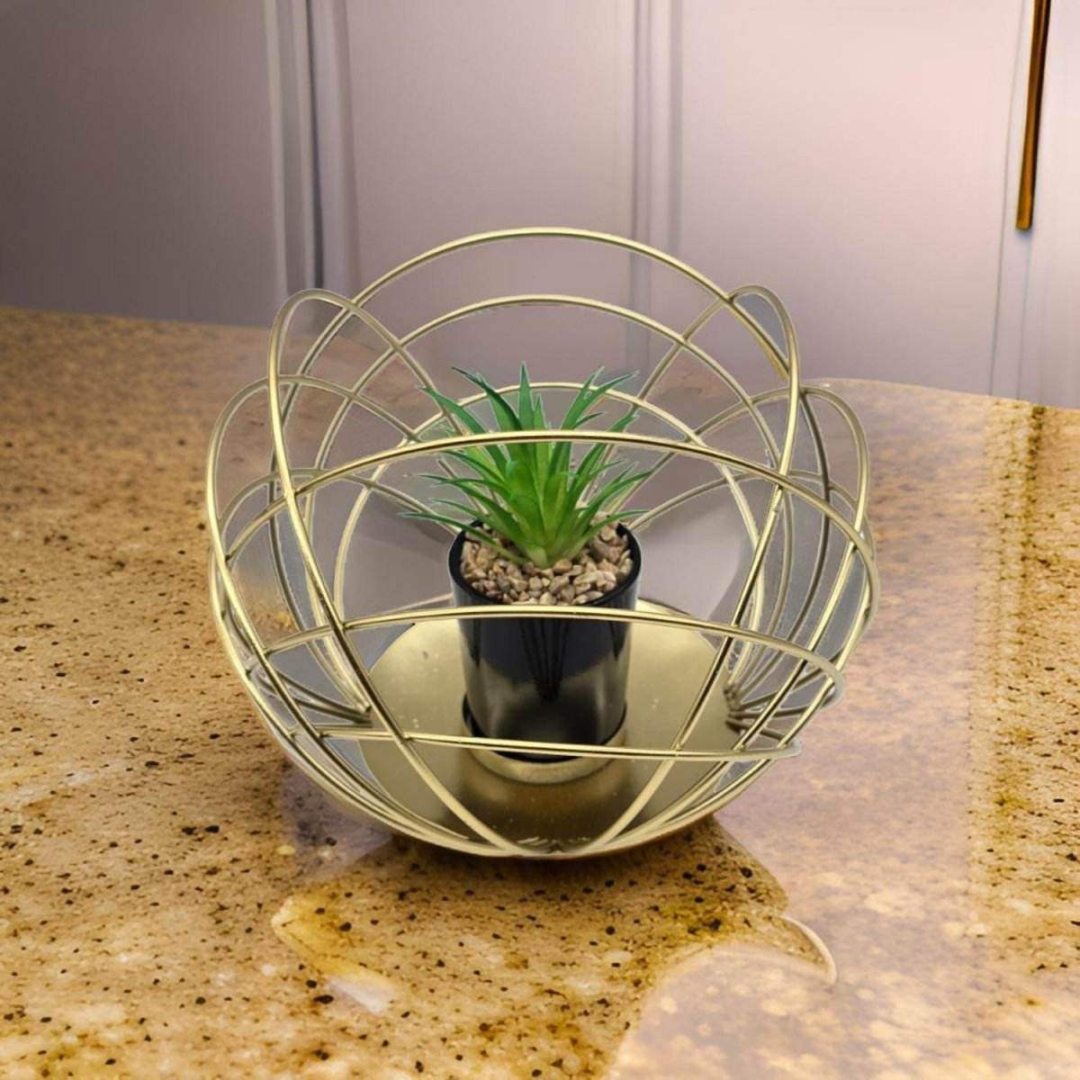 Figura Decorativa Candelabro Esfera Dorada Con Mini Planta - Fliperex