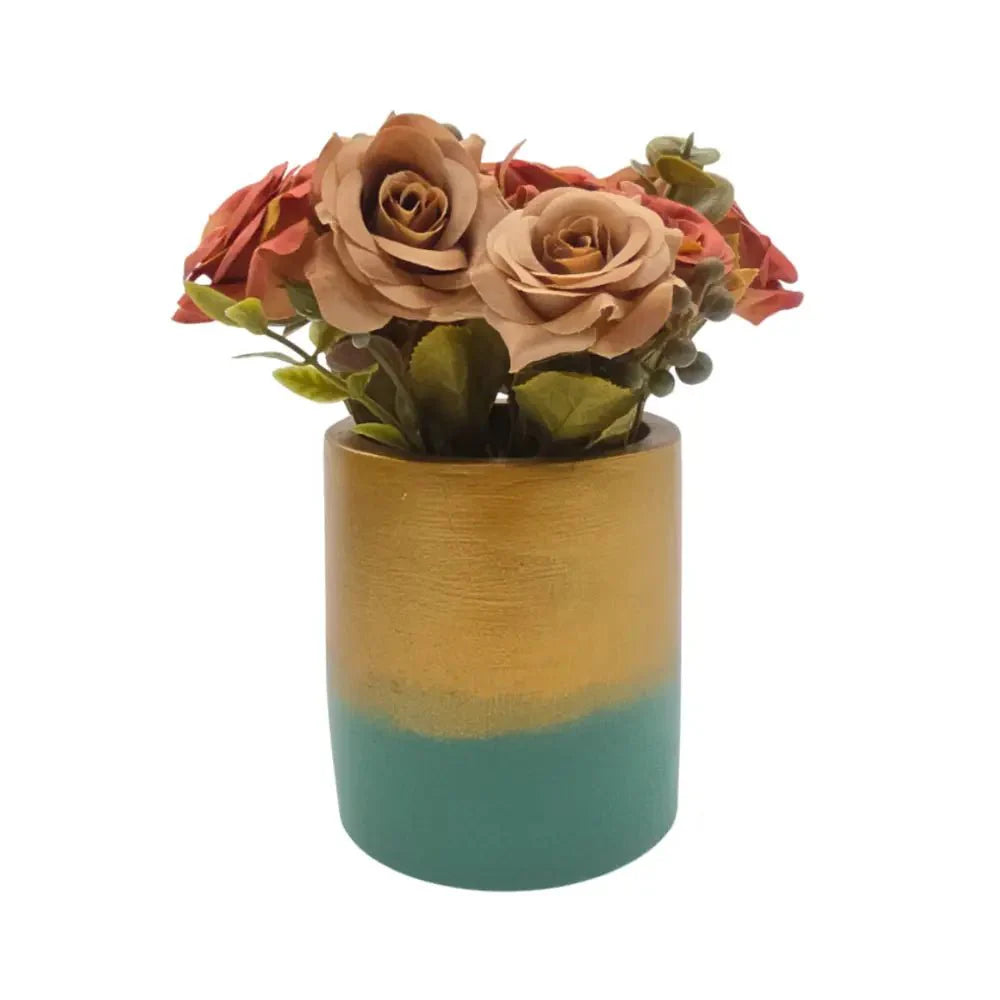 Planta Artificial Macetero Dorado Con Rosas Decorativas - Fliperex