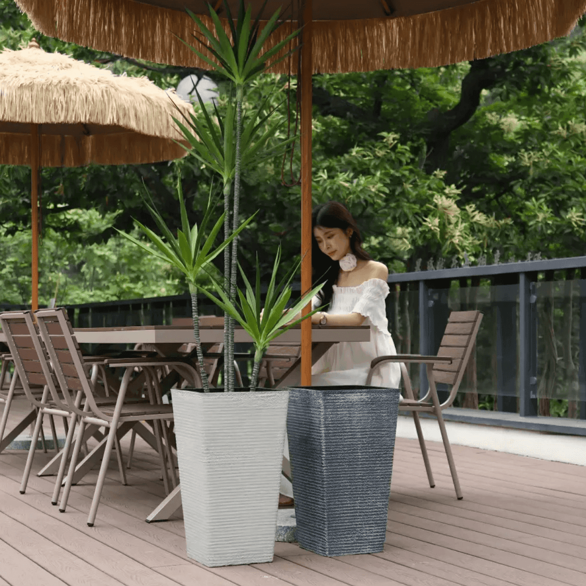 Macetero Plastico Alargado Premium Base Cuadrada Conica - Fliperex