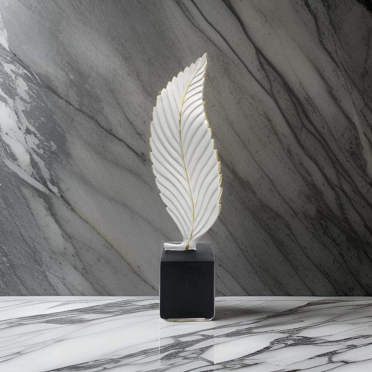 Figura Adorno De Hoja Blanca Decorativa En Resina Moderna S - Fliperex